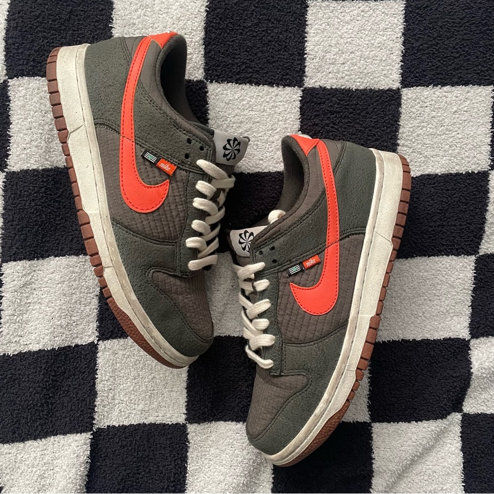 Nike dunk low SE - sequaio size 8 women 6 youth